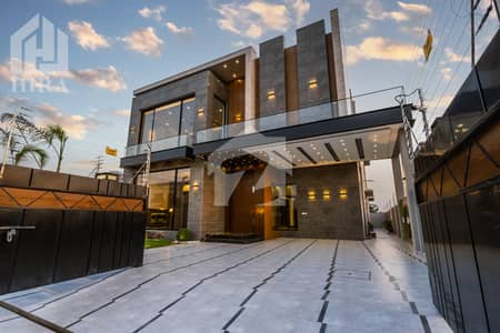1 KANAL ULTRA MODERN DESIGN HOUSE FOR SALE IN DHA PHASE 7 NEAR TO RAYA GOLF CLUB FACING PARK