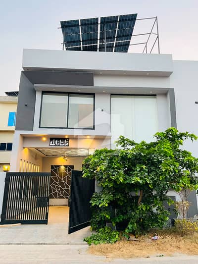 5 MARLA LUXURY House Available FOR RENT