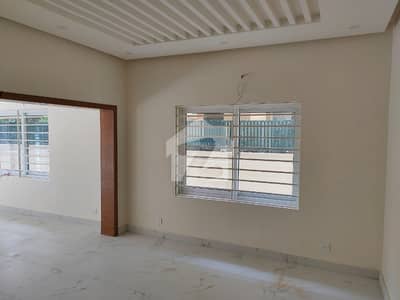HOUSE FOR RENT IN F-8 HOUSE FOR RENT IN F-8