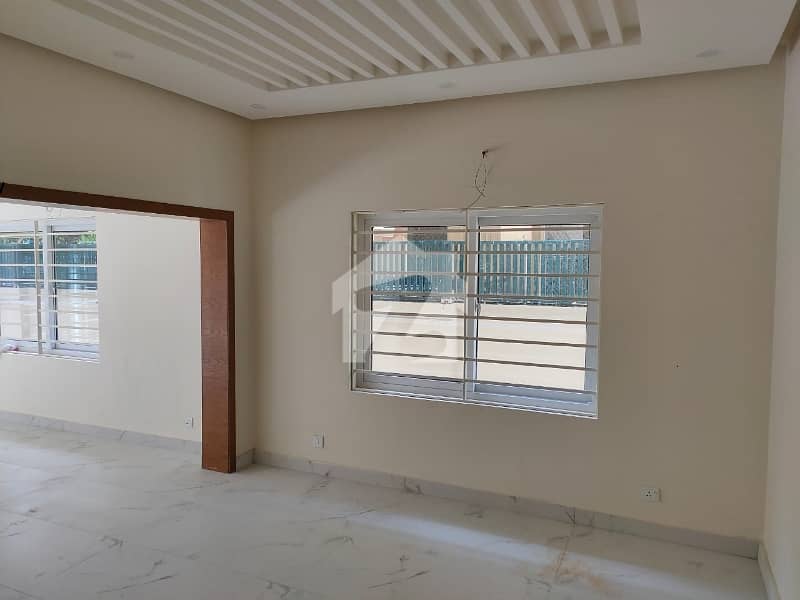HOUSE FOR RENT IN F-8 HOUSE FOR RENT IN F-8