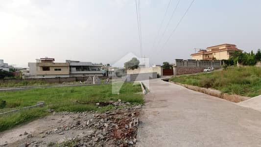 بنی گالہ اسلام آباد میں 5 مرلہ رہائشی پلاٹ 65.62 لاکھ میں برائے فروخت۔