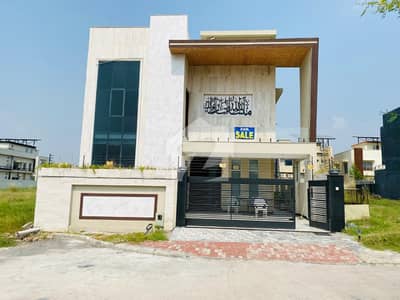 10 Marla House for Sale | 5 Beds | 6 Baths | Bahria Town Phase 8