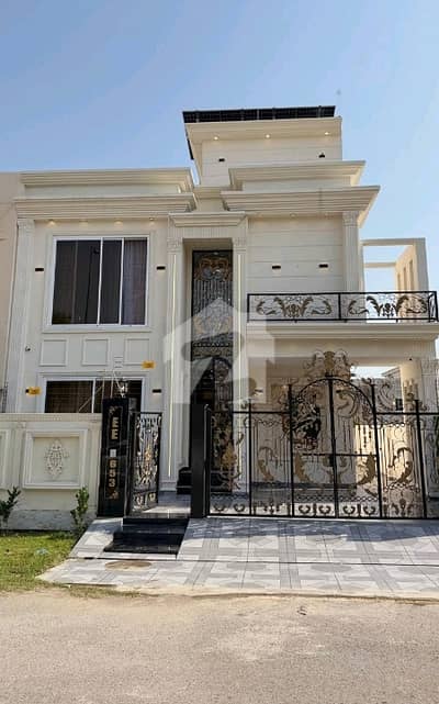 Prime Location 10 Marla House In Citi Housing Society Best Option