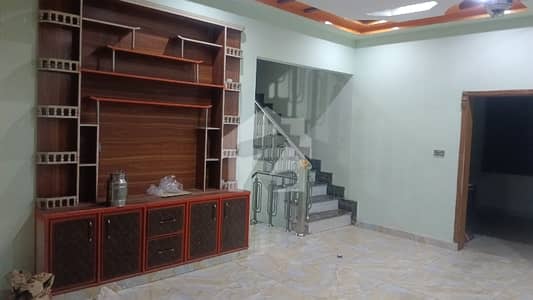 10 Marla Portion Available For Rent