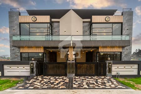 5 Marla House At Good Location in DHA Phase 3 5 Mint Away From Park