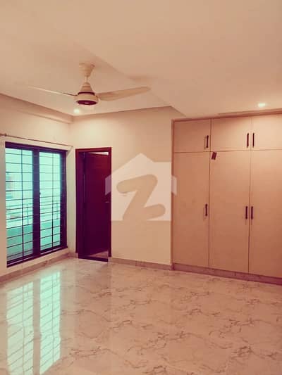 BRAND NEW APARTMENT 4 BED 3th Floor OPEN Side Available For Rent in Askari 10 Sector S