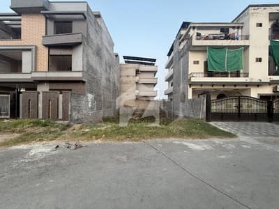10 Marla Facing Park Plot For Sale