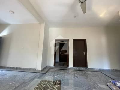 Large House At Great Location_Satra Meel Roundabout_ At The Junction Of Flyover