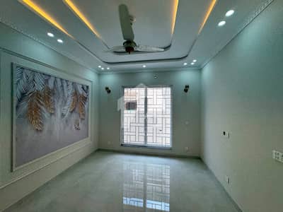 10 Marla Brand New Portion For Rent