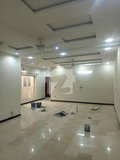G-10/4 Size 40x80 Ground Floor 3 Bed 3 Bath Open Dring Tvlounge Kitchen