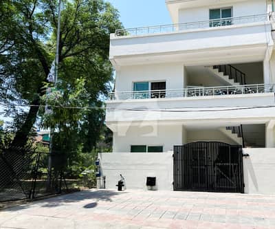 G-11/2 Proper Corner 25x40 Front Open Extra Land Double Storey House For Sale G-11/2 Proper Corner 25x40 Front Open Extra Land Double Storey House For Sale