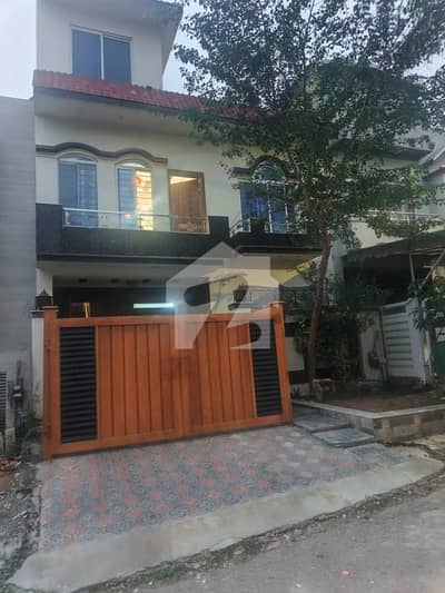 G-13/1 Street 97 Double Storey Prime Locaiton House 25x40 For Sale G-13/1 Street 97 Double Storey Prime Locaiton House 25x40 For Sale