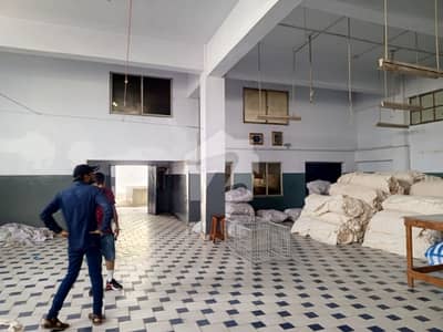 سندھ انڈسٹریل ٹریڈنگ اسٹی - ایس آئی ٹی ای کراچی میں 4 کنال Studio فیکٹری 8.0 لاکھ میں کرایہ پر دستیاب ہے۔