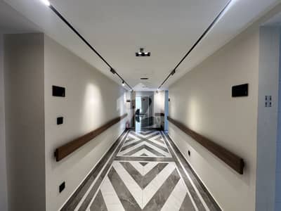 Brentwood Signature 27 Luxury 3-Bed Residence with 5-Star Amenities