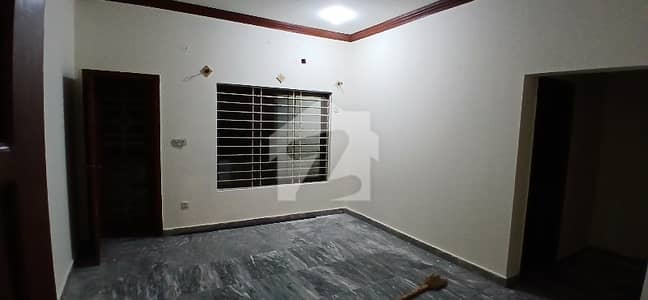 سی بی آر ٹاؤن فیز 1 سی بی آر ٹاؤن,اسلام آباد میں 3 کمروں کا 14 مرلہ بالائی پورشن 90.0 ہزار میں کرایہ پر دستیاب ہے۔ سی بی آر ٹاؤن فیز 1 سی بی آر ٹاؤن,اسلام آباد میں 3 کمروں کا 14 مرلہ بالائی پورشن 90.0 ہزار میں کرایہ پر دستیاب ہے۔