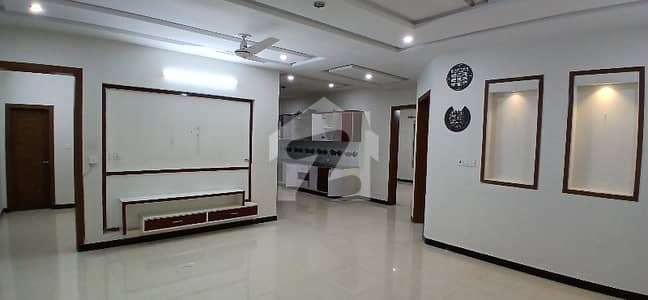 10 Marla Upper Portion Available For Rent In Pakistan Town Phase 2