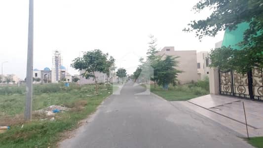 Residential Plot Sized 5 Marla In DHA 9 Town - Block D