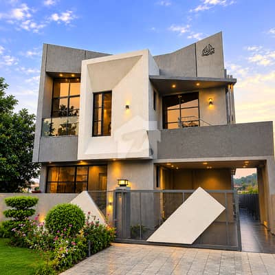 Investor Price 13 Marla Triple Storey House For Sale in Bahria Phase 8