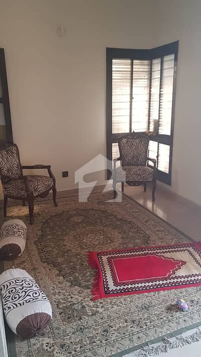CORNER HOUSE  WELL FURNISHED PORTION FOR RENT