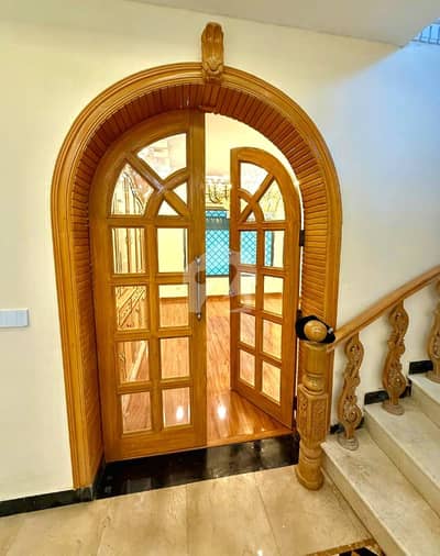 ایف ۔ 7 اسلام آباد میں 4 کمروں کا 1 کنال مکان 10.0 لاکھ میں کرایہ پر دستیاب ہے۔