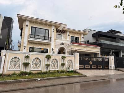 1 Kanal Brand New Beautiful Victorian Style House For Sale