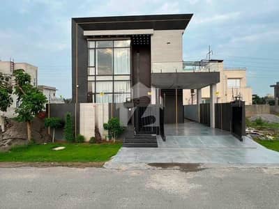 10 Marla Modern Designer House for Rent | Elegant Family Living 10 Marla Modern Designer House for Rent | Elegant Family Living