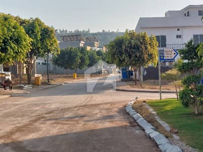 5 Marla Residential Plot For Grabs In Bahria Town
