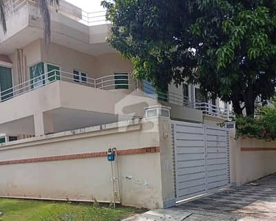 800 Sq Yards Corner House Available For Sale in G-7/4 Islamabad.