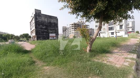 Good 4500 Square Feet Residential Plot For Sale In Top City 1 - Block C