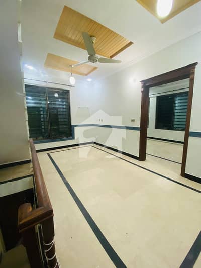 G-13/1 Proper Corner Extra Land Heighted And Solid Constrution Double Story House 25x40 For Sale