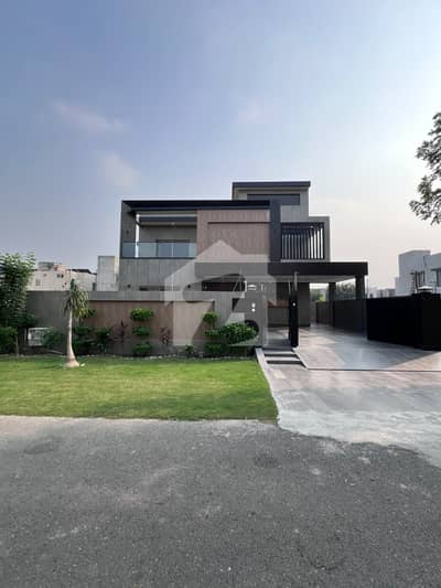 Ready To Move 1-Kanal Modern House For Sale In DHA Phase 7 | Brand New Architect Designed Luxury Home | 5 Beds, Attached Baths, Drawing Dining, 2 TV Lounges, 2 Kitchens & Servant Quarter | Demand 9.25 Lac (Negotiable)