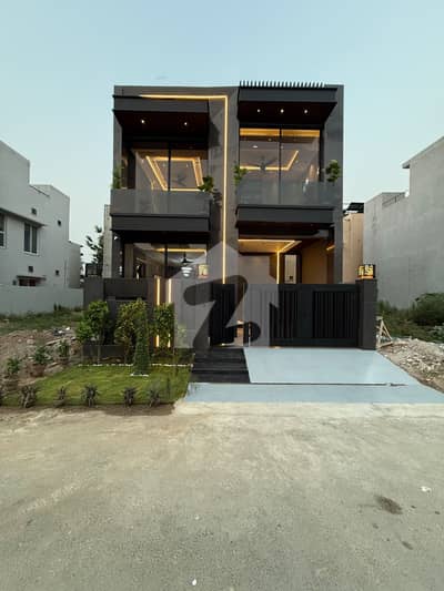 5 Marla Ultra Modern House For Sale Prime Location