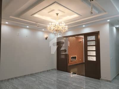 Your Dream 5 Marla House Is Available In Bahria Town - Sector C Your Dream 5 Marla House Is Available In Bahria Town - Sector C