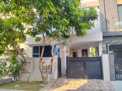 Stunning and affordable House available for sale in DHA 9 Town - Block B Stunning and affordable House available for sale in DHA 9 Town - Block B