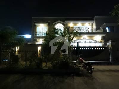 Idyllic Prime Location House Available In G-9/4 For sale Idyllic Prime Location House Available In G-9/4 For sale