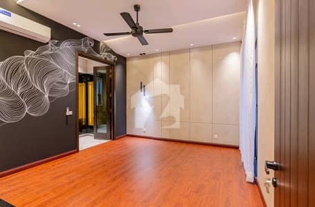 A Well Designed House Is Up For Sale In An Ideal Location In Lahore