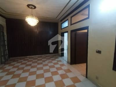 600 Square Yards Lower Portion In G-10 Of Islamabad Is Available For Rent