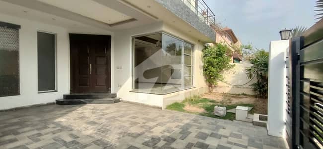 10 Marla Good Condition House 4 Bedroom With Attch Bath Tv Lon Double Kitchen Store Tarrace Servent 2 Car Parking Facing Park Mosque Etc. 10 Marla Good Condition House 4 Bedroom With Attch Bath Tv Lon Double Kitchen Store Tarrace Servent 2 Car Parking Facing Park Mosque Etc.