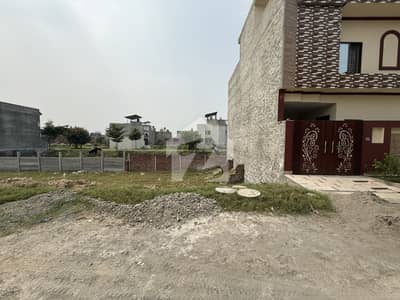 4 marla plot for sale located in bhs iqbal block