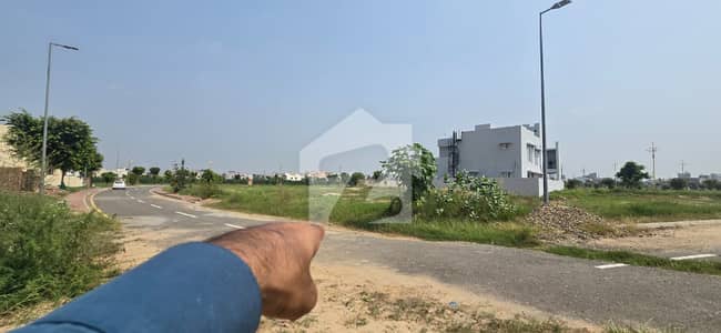 1 Kanal Corner Plot In Marina Block On Investor Price 1 Kanal Corner Plot In Marina Block On Investor Price