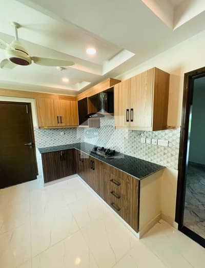 4 Bed Flat For Sale in Askari 10 | Investor Rate | Urgent Sale