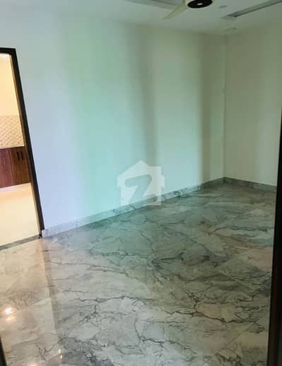 4 Bed Flat For Sale in Askari 10 | Investor Rate | Urgent Sale
