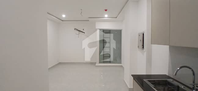 Studio Apartment Luxury For Sale In (Gulberg 3) Best For Living And Investment!