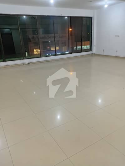 7 MARLA FIRST FLOOR FOR RENT
