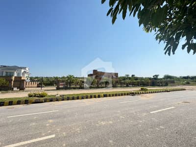 4 Kanal Cutting Area Farmhouse Plot For Sale In B Block Of Gulberg Greens Islamabad