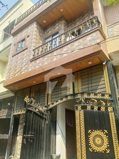 BRAND NEW 3 MARLA DOUBLE STOReY HOUSE AVAILABLE FOR SALE IN SHERSHSH COLONY BLOCK A. . BEST AND HOT LOCATION