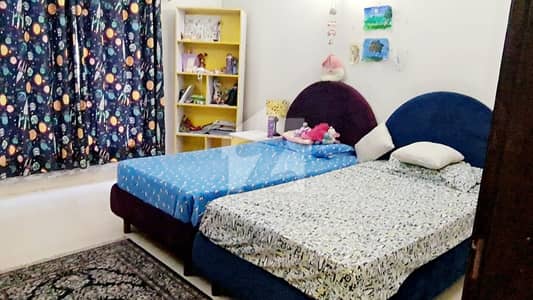 12 Marla 4 bedrooms flat in Askari 12 , Lahore.