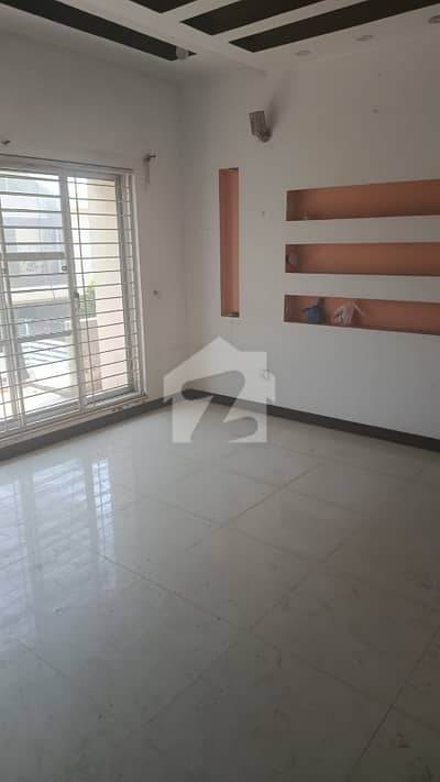 DHA Phase 3, Block XX, 05 Marla, 03 Bed, Slightly Used Luxurious House For Rent