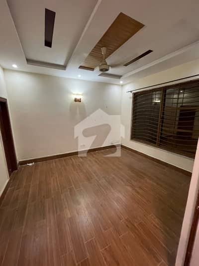 10 Marla Brand-New Ground Portion For Rent In D 12
