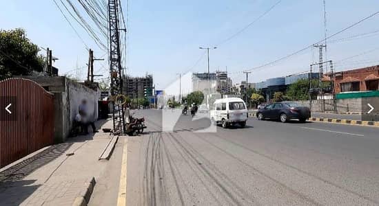 جیا باگا روڈ لاہور میں 4 کنال کمرشل پلاٹ 17.0 کروڑ میں برائے فروخت۔